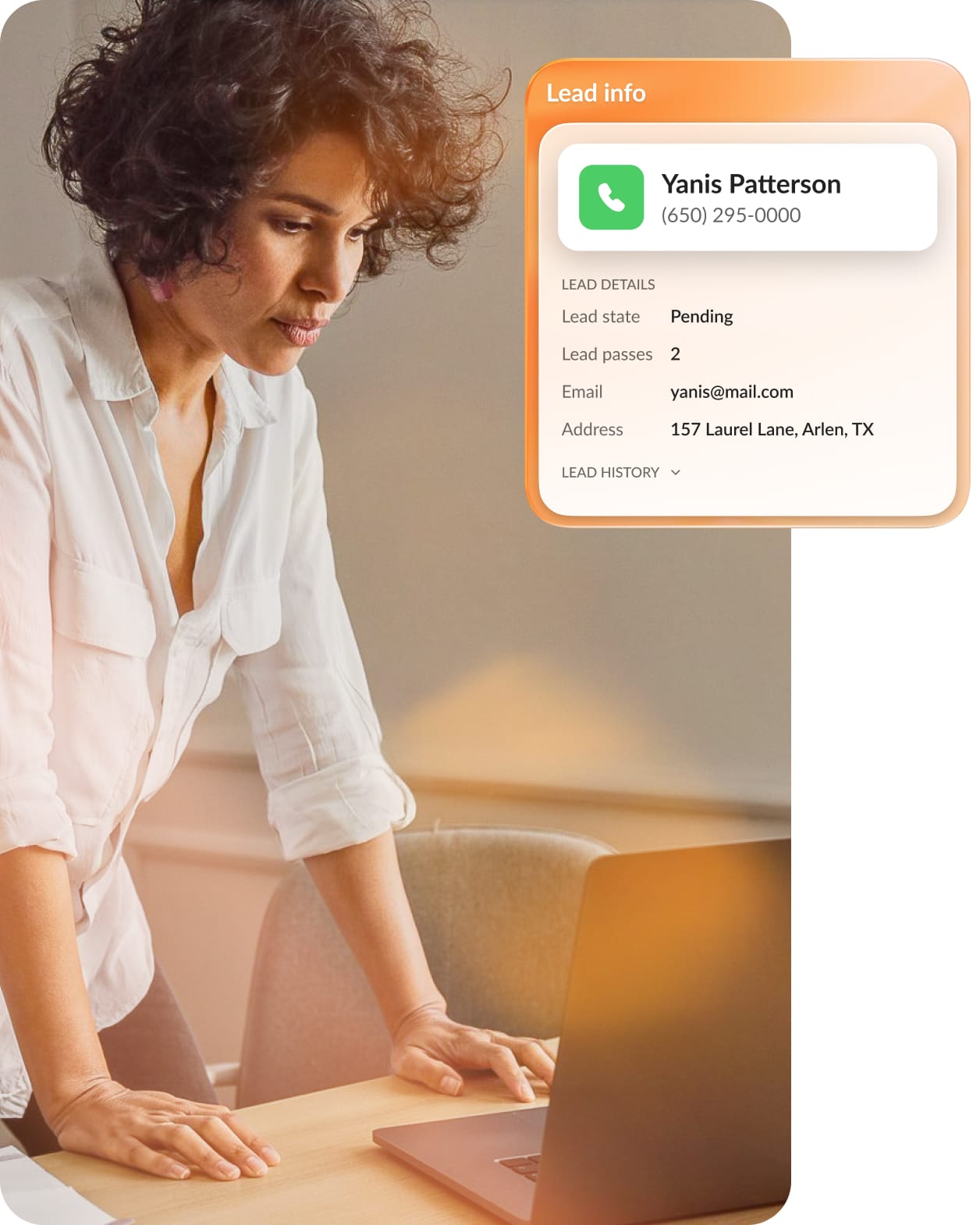 A female employee using her laptop to switch from chat to video call